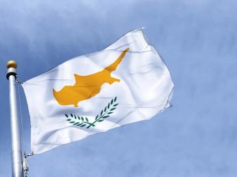 США обвинили популярный у россиян кипрский банк в отмывании денег - «Финансы»
