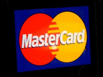 MasterCard из-за санкций перестала обслуживать карты Темпбанка - «Финансы»