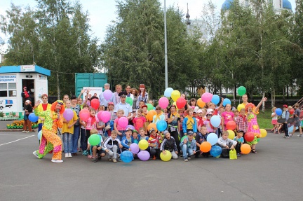 В Кемерово провели акцию "Безопасная дорога детства" - «Совкомбанк»