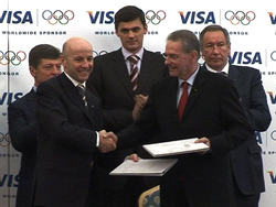 На Олимпиаде 2014 года в Сочи будут приниматься только карты Visa - «Видео»