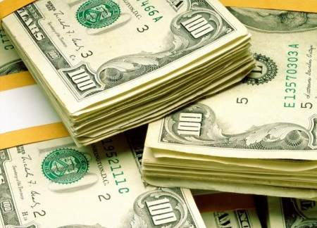 Курс доллара в обменных пунктах Алматы достиг 239,5 тенге - «Финансы»