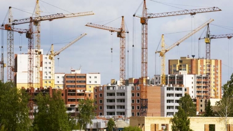 АЗК приняла политику дедолларизации жилищного строительства - «Финансы»