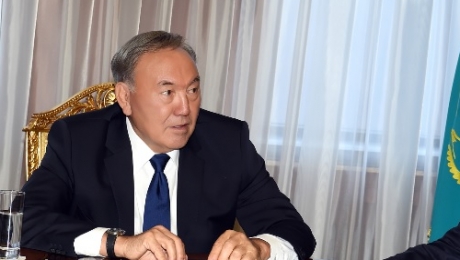 Нурсултан Назарбаев: Я стал рекламой для нашей легкой промышленности - «Финансы»