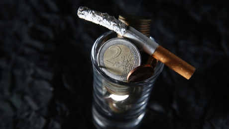 Акцизы на алкоголь и табак в странах ЕАЭС могут быть привязаны к евро - «Финансы»