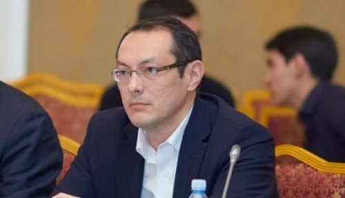 Казахстанцы живут не по средствам и с переоцененной валютой — мнение - «Финансы»