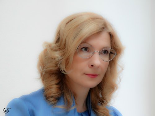 Алена Филиппова, Банк Интеза: «Бизнес перешел в режим ожидания» - «Интервью»