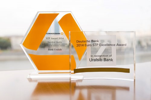 Банк УРАЛСИБ получил награды от Commerzbank и Deutsche Bank за высокое качество платежей в ЕВРО по итогам 2014 года - «Пресс-релизы»