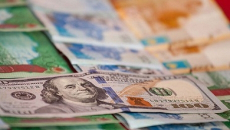 Эксперт: Резкое ослабление тенге повышает риски для казахстанской экономики - «Финансы»