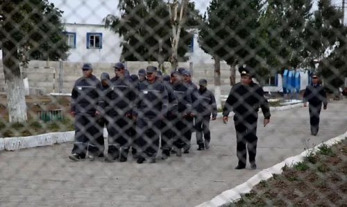 Преступников из казахстанских колоний начали выпускать за деньги - «Финансы»