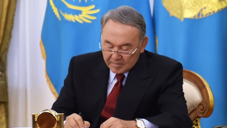 Назарбаев подписал законы о с/х кооперативах и деятельности правоохранительных органов - «Финансы»