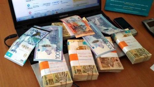 Казахстанские финансы переживают драматичное начало нового года - «Финансы»