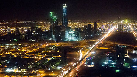 WSJ: Саудовская Аравия играет в «нефтяной покер» и проигрывает - «Финансы»