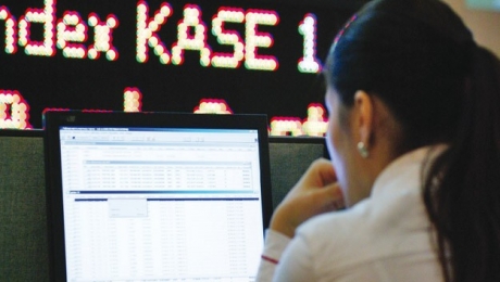 Доллар на торгах KASE снизился до 361 тенге - «Финансы»