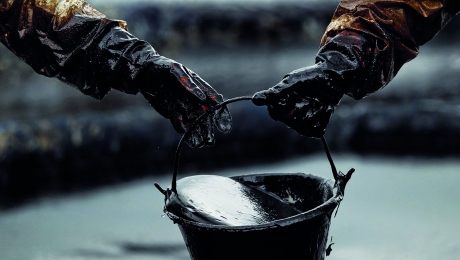 Цена на нефть может преодолеть отметку $50-55 за баррель уже в августе - эксперт - «Финансы»
