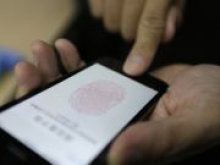 Сканер отпечатков пальцев будет в 2 млрд смартфонов - «Новости Банков»