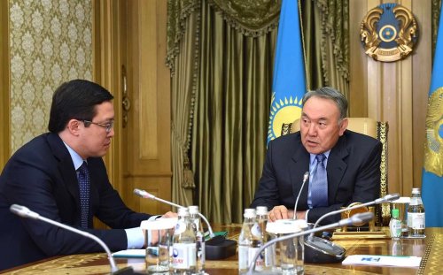 Назарбаев рассказал, в какой валюте выгодно хранить сбережения - «Финансы»