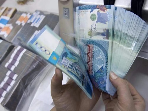 Банки в Казахстане выдают все меньше потребительских кредитов. Почему? - «Финансы»