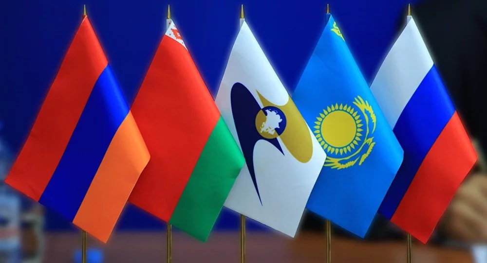 Торговля Казахстана со странами ЕАЭС обвалилась почти на 30% - «Финансы»
