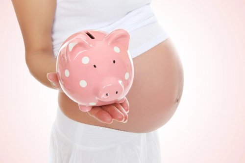 Пособие при рождении ребенка теперь можно оформить одним заявлением не выходя из дома - «Финансы»