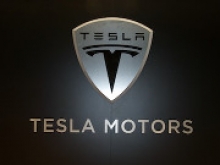 Tesla Model S стала самым быстрым серийным автомобилем - «Финансы и Банки»