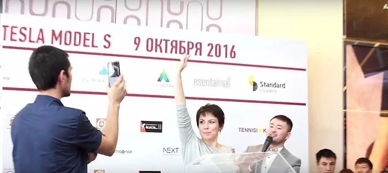 Бизнесмен из Алматы д­арит Всем Казахстанца­м билеты в кино - «Финансы»