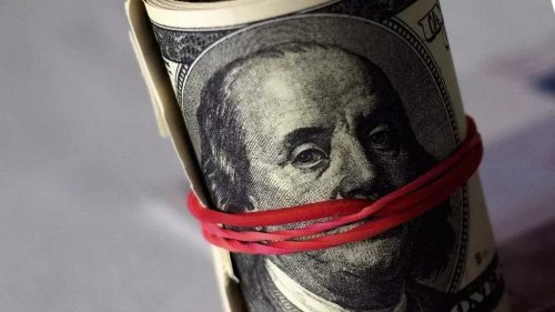 Доллар разом упал почти на 3 тенге - «Финансы»