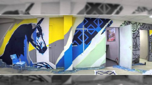 Граффити в офисе ТКС Банка на Хуторской (timelapse)  - «Видео - Тинькофф Банка»