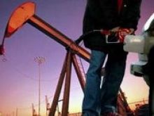 Нефть дорожает на ожиданиях данных по запасам в США - «Новости Банков»