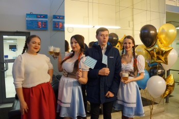 23 февраля! Поздравительный онлайн-репортаж из банковских офисов Екатеринбурга - «Финансы и Банки»