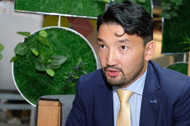 Эксперт оценил введение свободно плавающего курса - «Финансы»