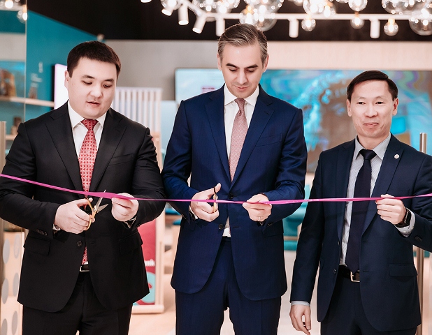 ForteBank открыл необычный цифровой офис в MEGA Silk Way - «Финансы»