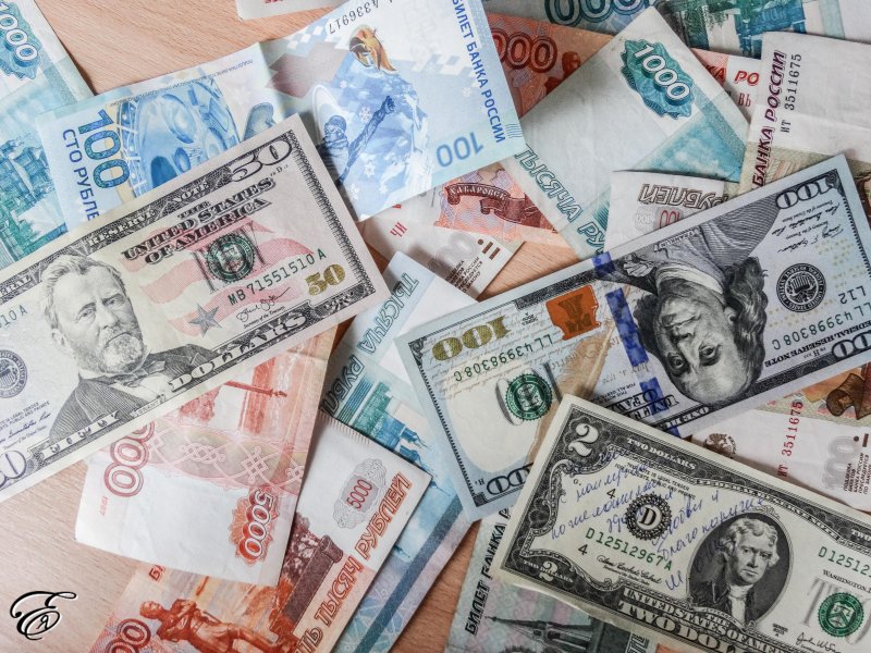 В Свердловской области снизилось количество фальшивых купюр - «Финансы и Банки»