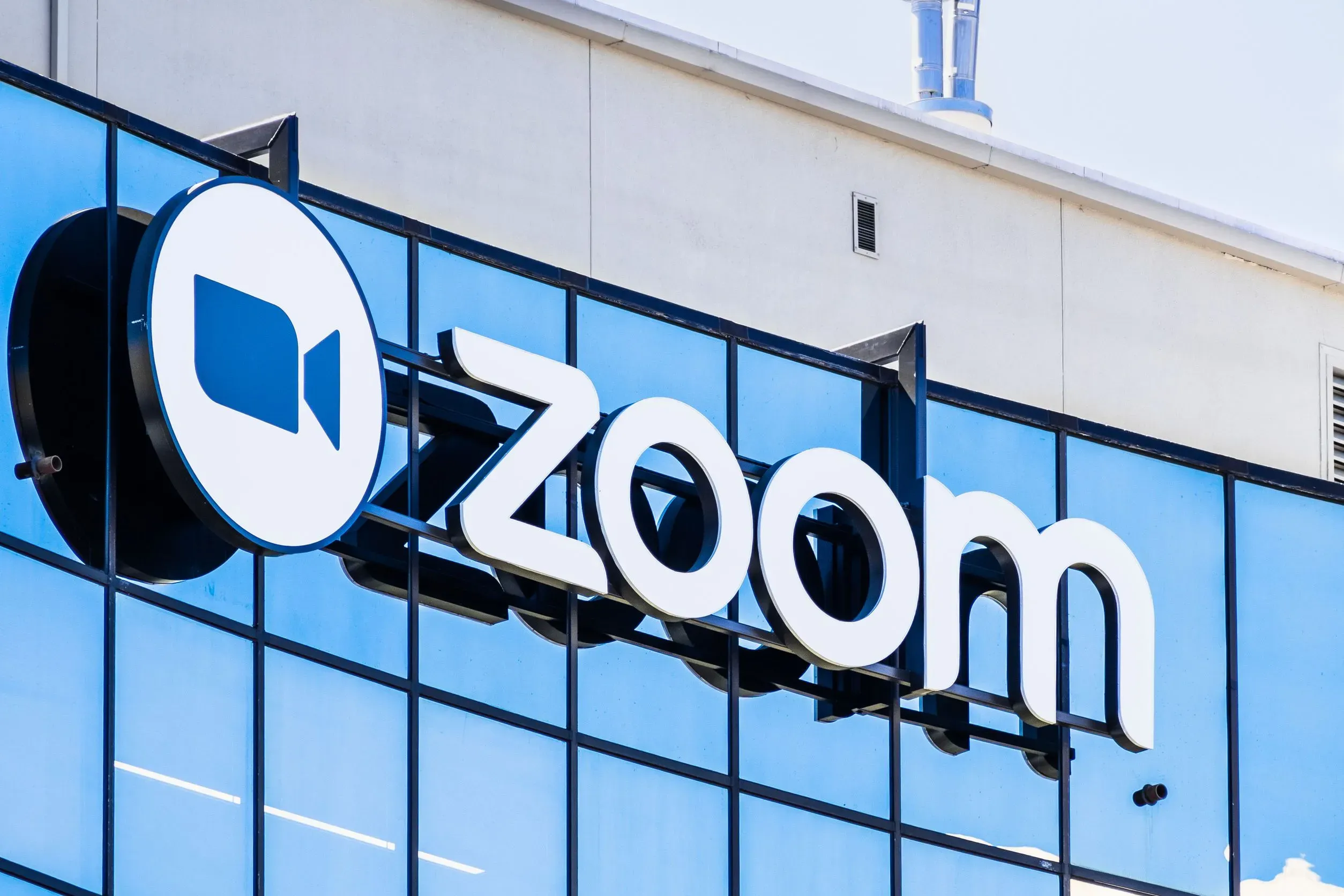 Чистая прибыль Zoom во II финквартале снизилась до $45,7 млн - «В мире»