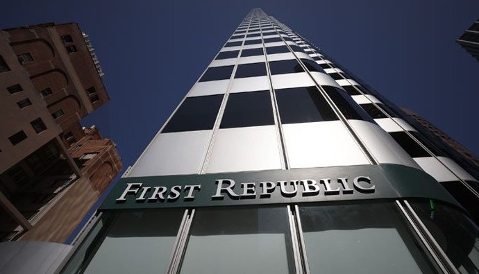 JPMorgan и другие крупные банки обсуждают шаги спасения First Republic Bank - WSJ - «В мире»