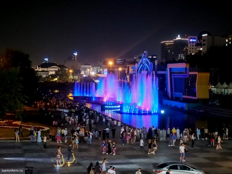 К 300-летию Екатеринбурга Сбер подарил городу умный светомузыкальный фонтан - «Пресс-релизы»