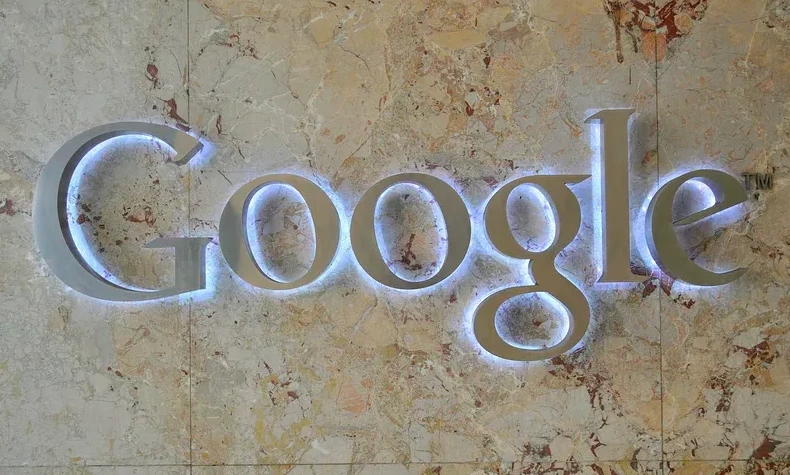 Google заплатит $93 млн за скрытое отслеживание истории местоположений пользователей - «В мире»